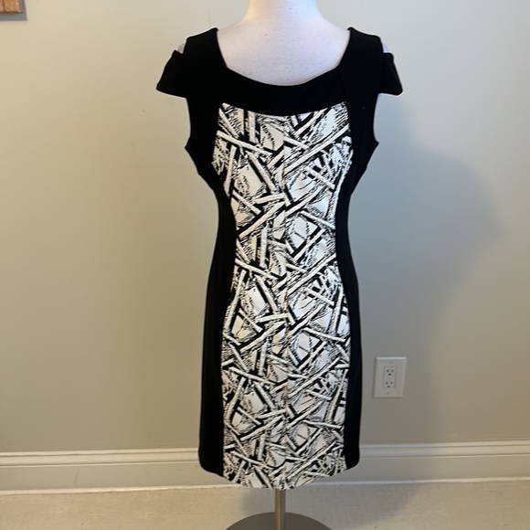 Joseph Ribkoff Shoulder Cut Out Abstract Dress - Picture 3 of 7